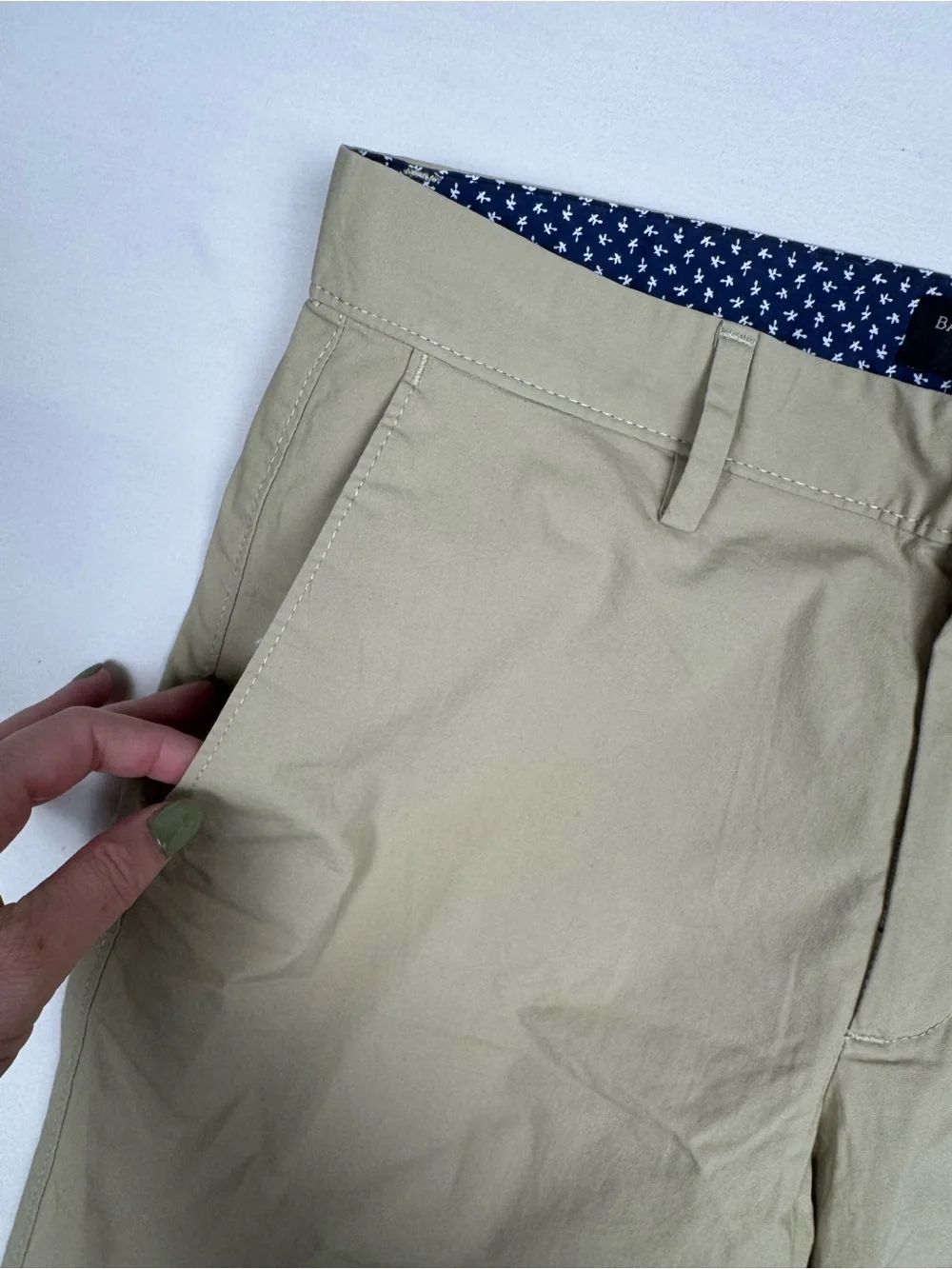 Banana Republic Aiden Short Khaki Men’s 29 10” Inseam